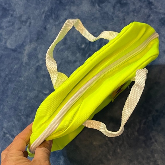 Neon Yellow NEW Kids’ Insulated Lunch Bag with Lightning Bolt Patch - Picture 5 of 9